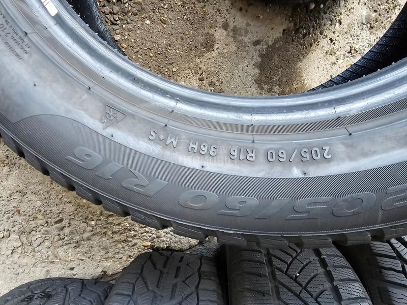 Pirelli 205/60 R16 Zimska