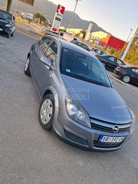 Opel Astra H 