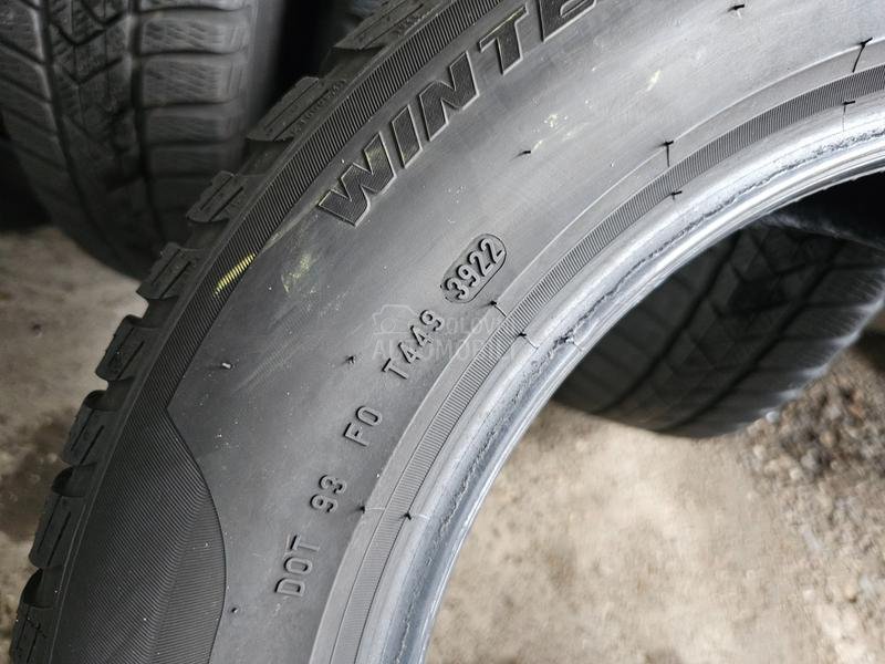 Pirelli 205/60 R16 Zimska