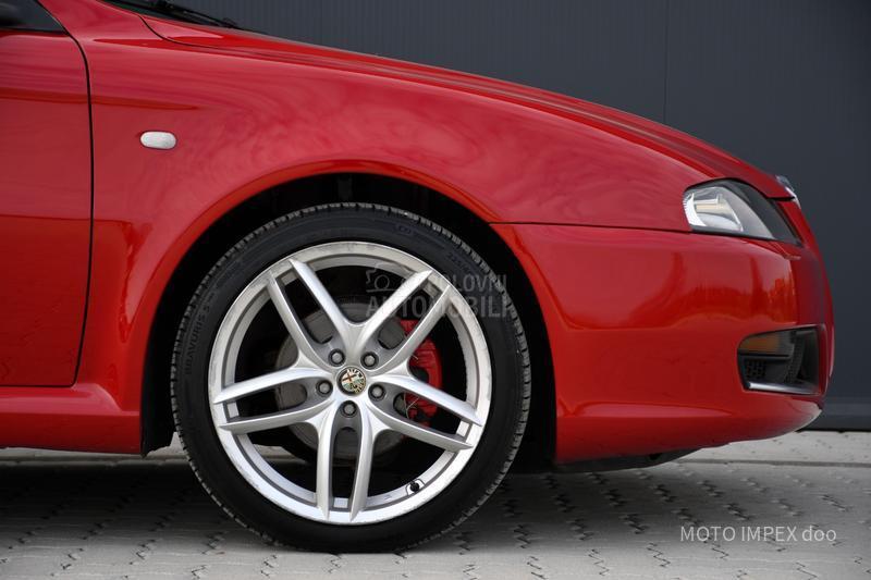 Alfa Romeo GT 1.9 JTD/UNIIKAT/CH
