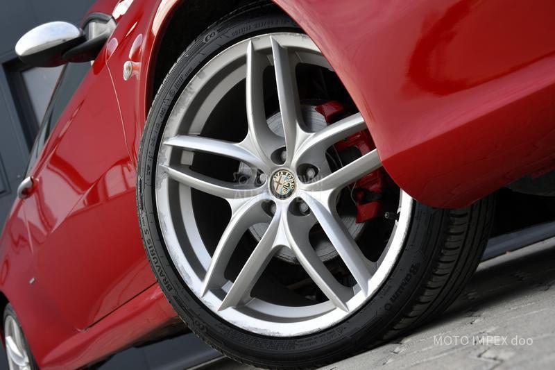 Alfa Romeo GT 1.9 JTD/UNIIKAT/CH