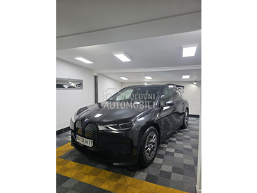 BMW iX 
