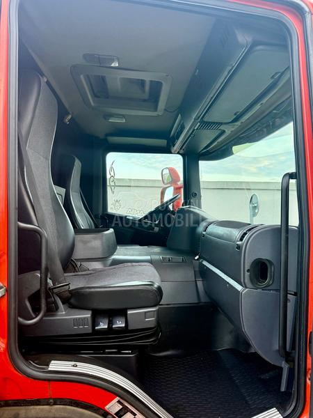 Scania P270 slep sluzba