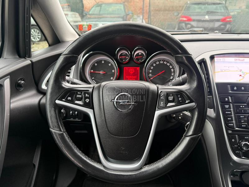 Opel Astra J 1.7 CDTI COSMO