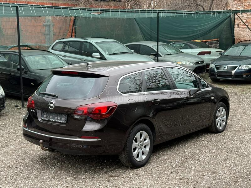 Opel Astra J 1.7 CDTI COSMO