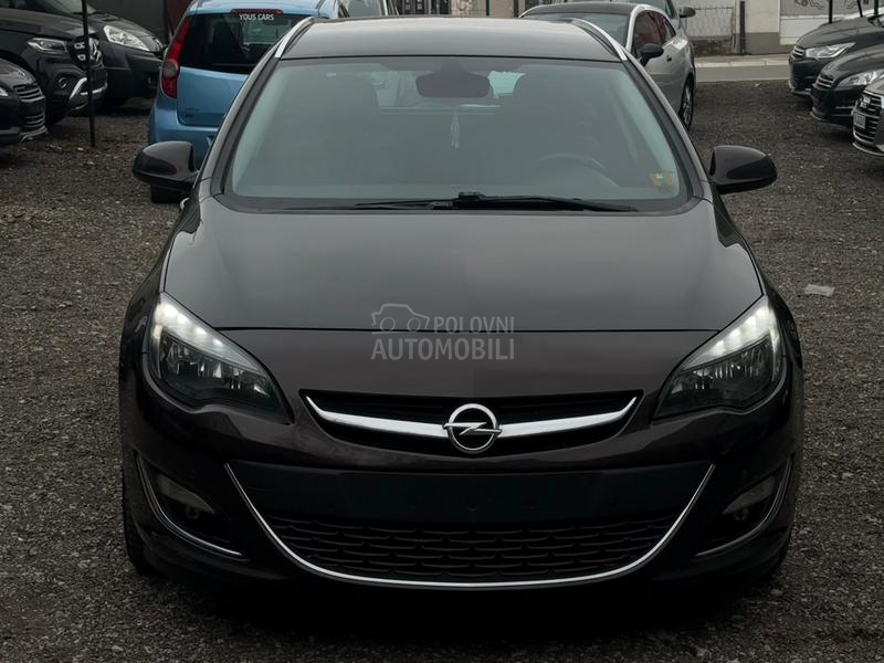 Opel Astra J 1.7 CDTI COSMO