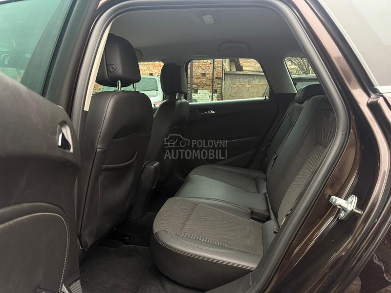 Opel Astra J 1.7 CDTI COSMO