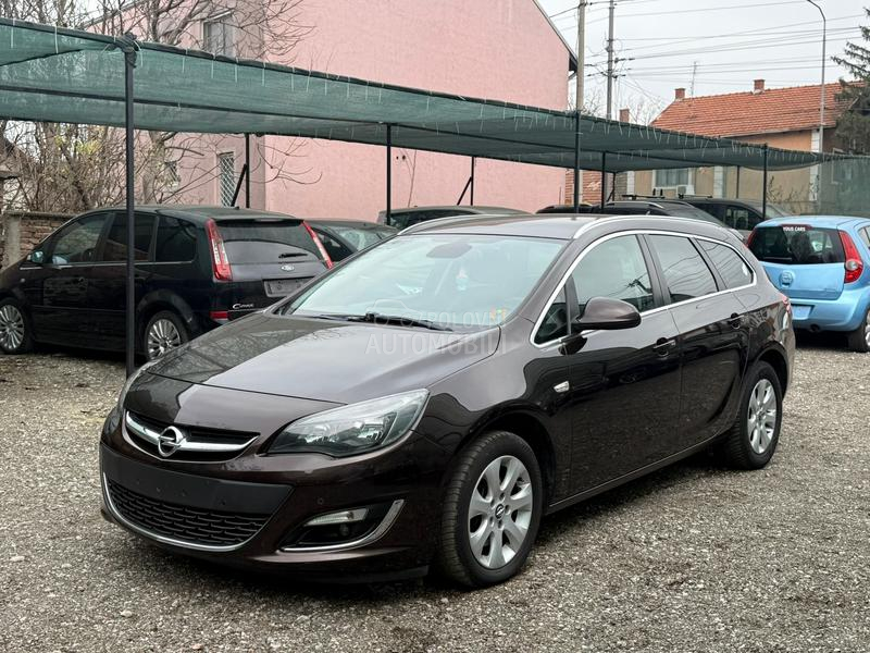 Opel Astra J 1.7 CDTI COSMO