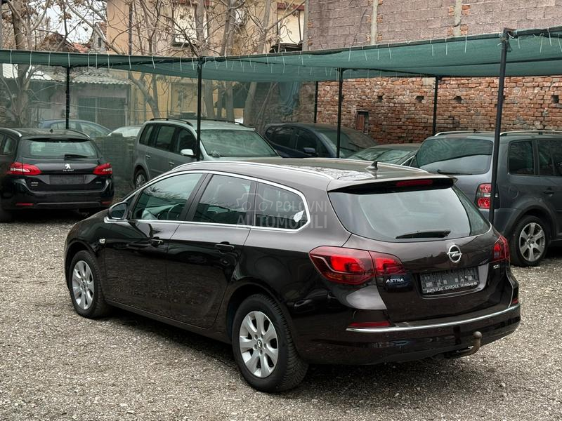 Opel Astra J 1.7 CDTI COSMO
