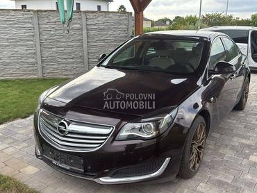 Opel Insignia 98.000 K.M/OPREMA
