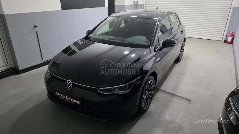 Volkswagen Golf 8 TSI Life