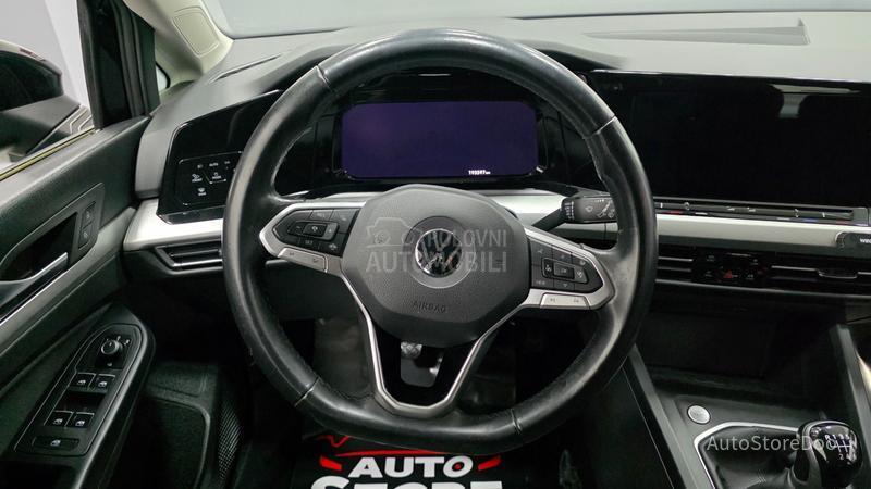Volkswagen Golf 8 TSI Life