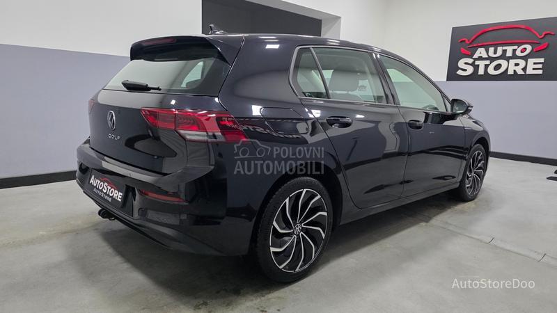 Volkswagen Golf 8 TSI Life