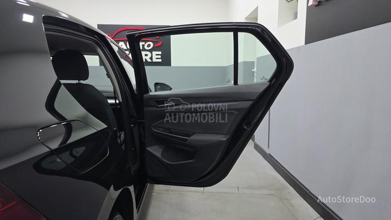Volkswagen Golf 8 TSI Life