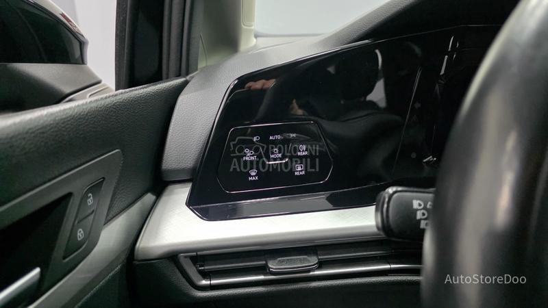 Volkswagen Golf 8 TSI Life