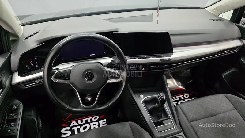 Volkswagen Golf 8 TSI Life