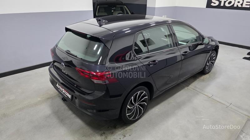 Volkswagen Golf 8 TSI Life