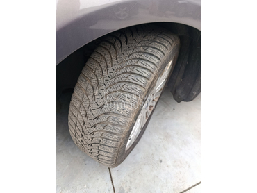 Kumho 215/50 R17 Sve sezone