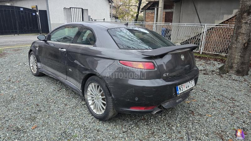 Alfa Romeo GT 1.9 mjet