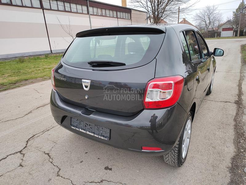 Dacia Sandero 1,2i 2013g