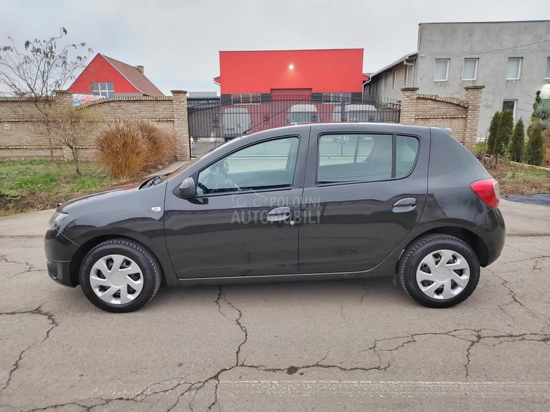 Dacia Sandero 1,2i 2013g