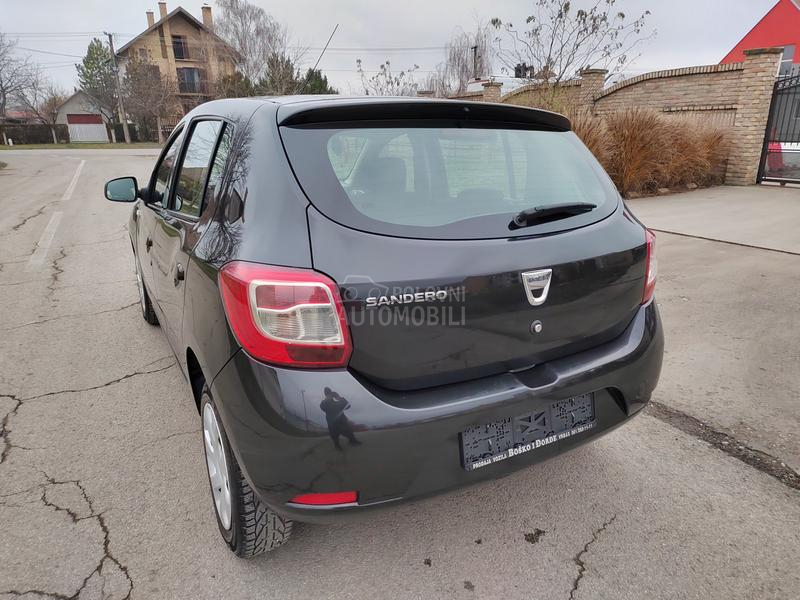 Dacia Sandero 1,2i 2013g