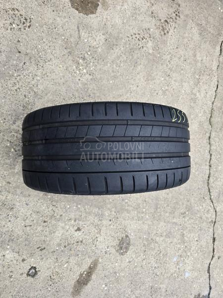 Kumho 255/30 R19 Letnja