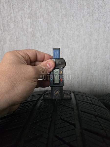 Barum 235/55 R19 Zimska