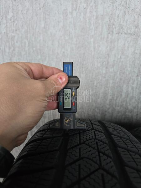 Pirelli 205/60 R17 Zimska