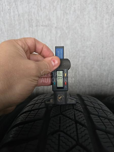 Pirelli 205/60 R17 Zimska