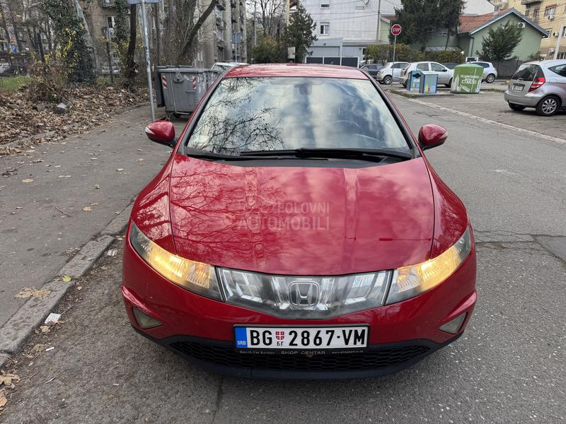Honda Civic 1.8i-VTEC