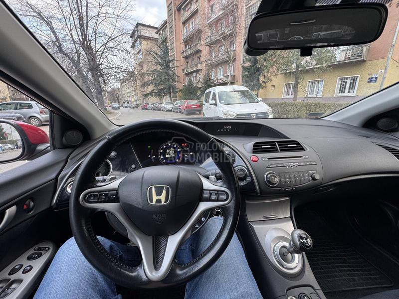 Honda Civic 1.8i-VTEC