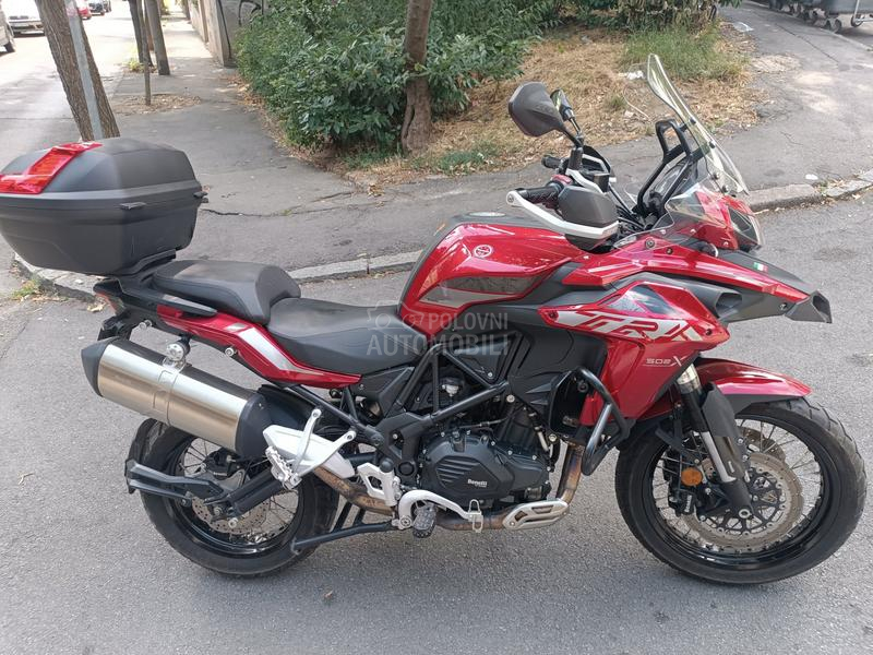 Benelli trk 502x  7400km
