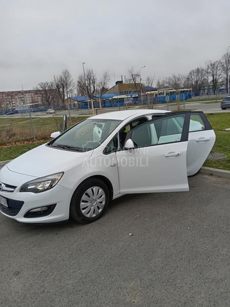 Opel Astra J 1.4