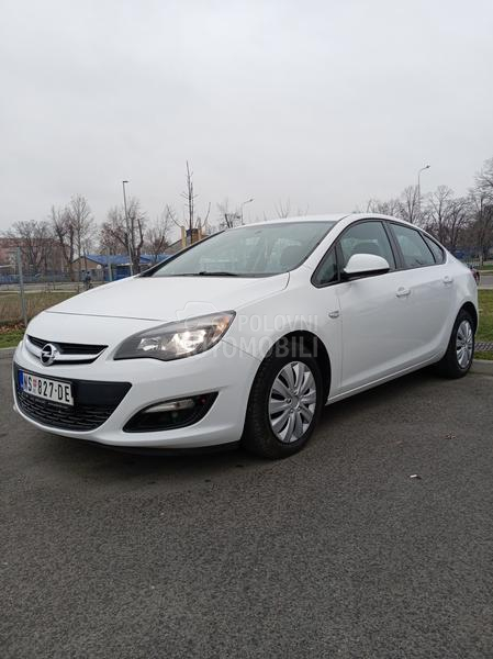 Opel Astra J 1.4