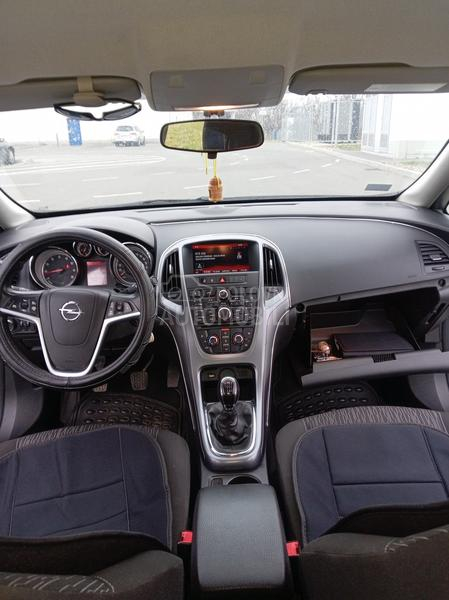 Opel Astra J 1.4