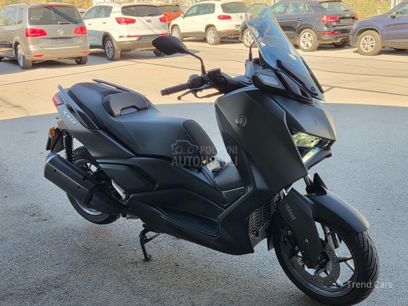 Yamaha X MAX 300