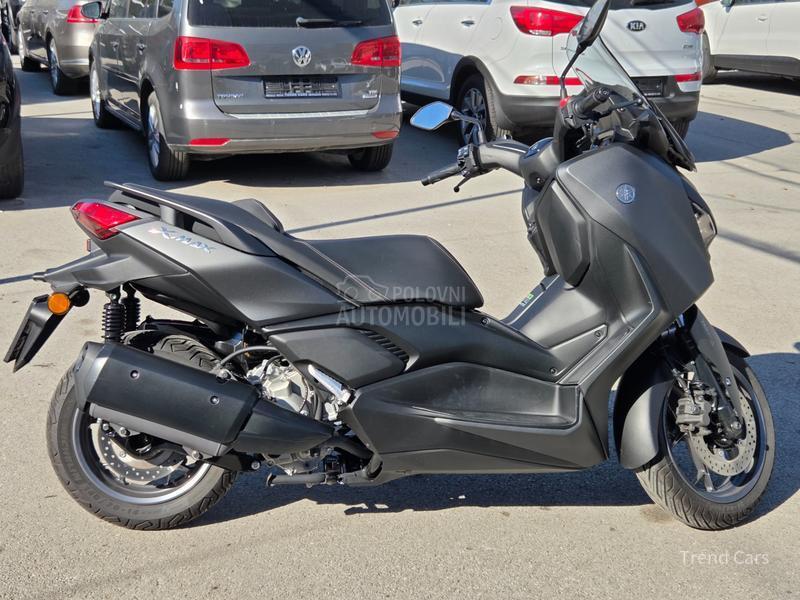 Yamaha X MAX 300