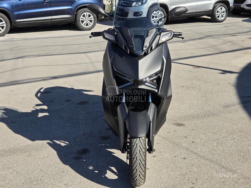 Yamaha X MAX 300