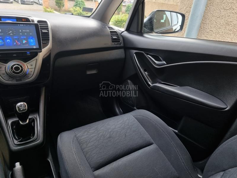 Hyundai ix20 1.6b blue-drive