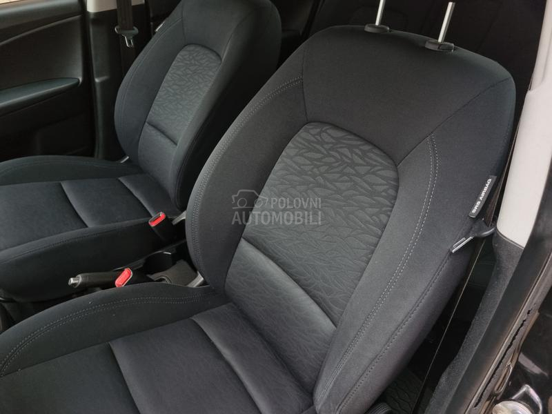 Hyundai ix20 1.6b blue-drive