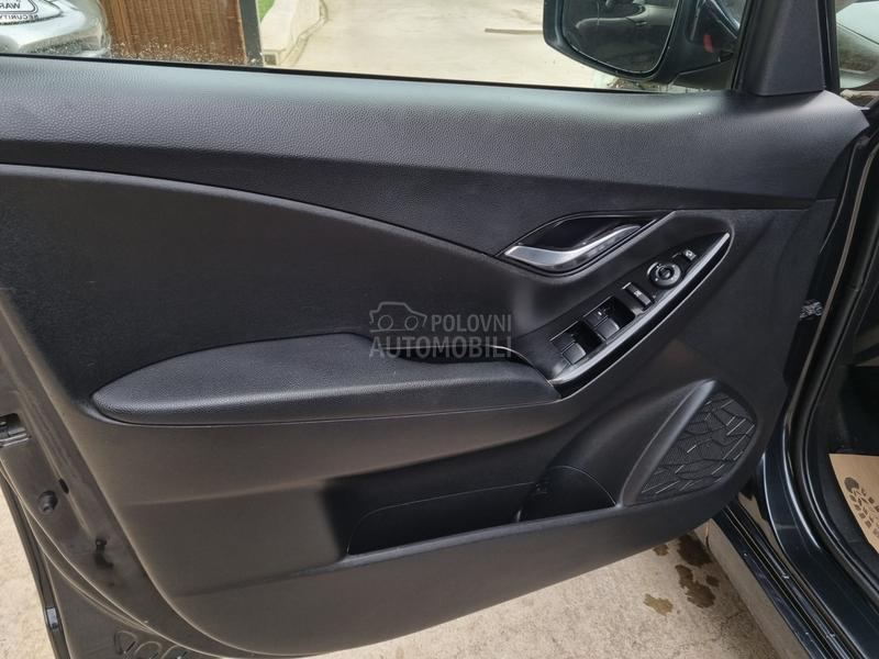 Hyundai ix20 1.6b blue-drive