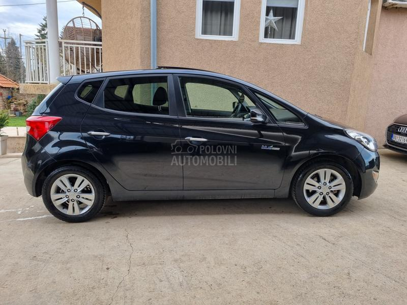 Hyundai ix20 1.6b blue-drive