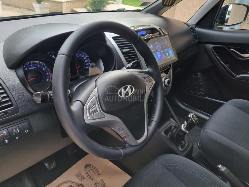 Hyundai ix20 1.6b blue-drive
