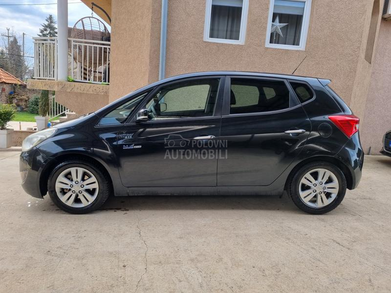 Hyundai ix20 1.6b blue-drive