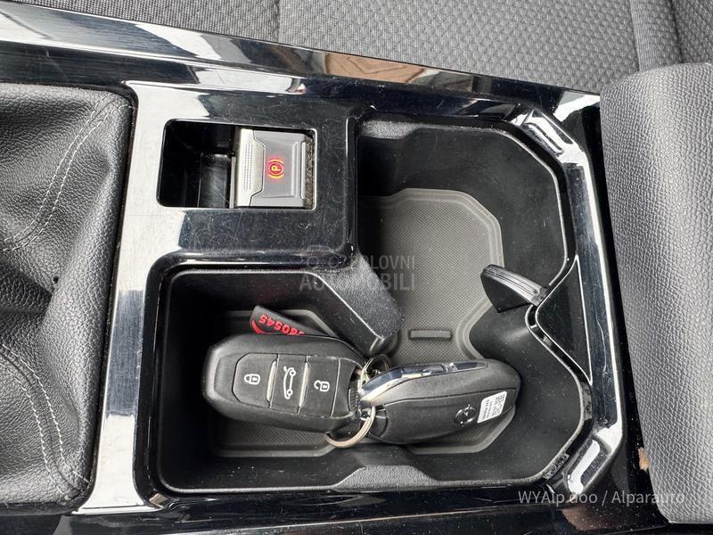 Opel Astra L 1.2T EDITION