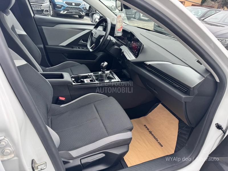 Opel Astra L 1.2T EDITION