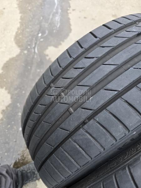 Kumho 225/35 R19 Letnja