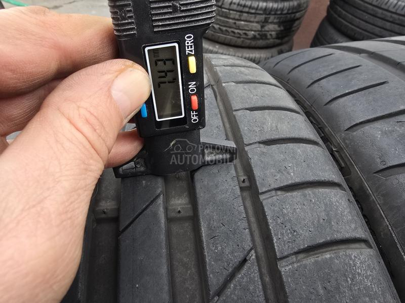 Kumho 225/35 R19 Letnja