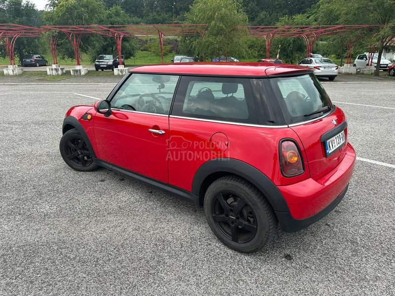 MINI One 